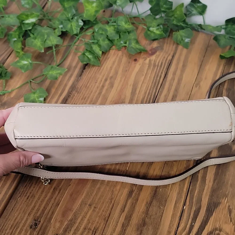 Antonio Melani. Elegant Cream and Silver Snakeskin Bag. EUC